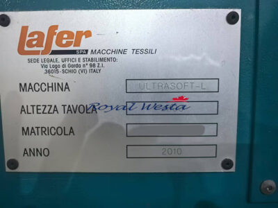 AE56051224 Lafer Brushing SuedingRoyalWesta (1)