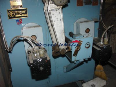 AA91090425DYP.L-YFAR Tuftco 564th Ultraweave Single End Servo Sample Tufting MachineRoyalWesta (9)