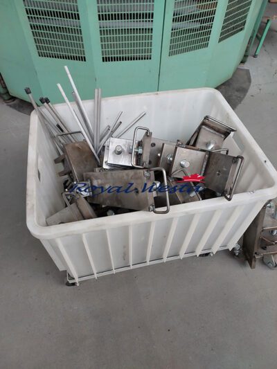 AF21310325 Knitted MachinesRoyalWesta (2)