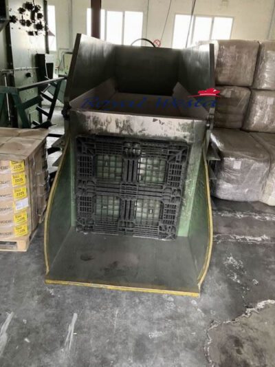 AA10280525EYC-RMBYROLANDO Bale Slicer, Royalwesta (1)