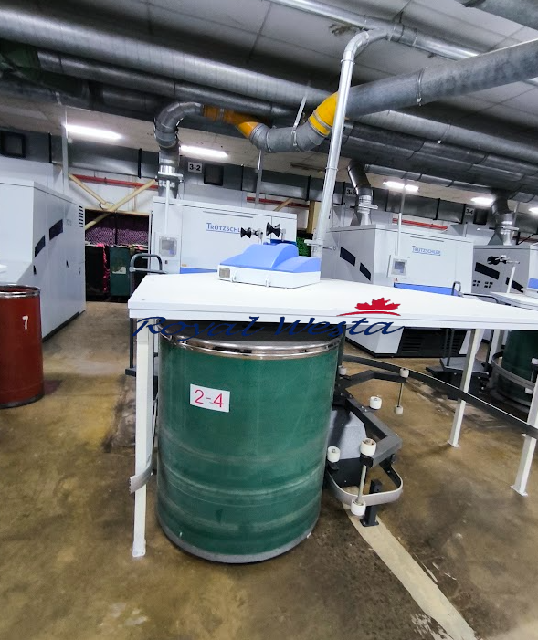 AB46271125BJTrutzschler TC15RoyalWesta (7) AB46271125BJTrutzschler TC15RoyalWesta (7)