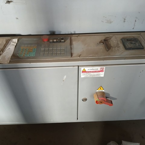 1000253125 (Small) 1000253125 (Small)