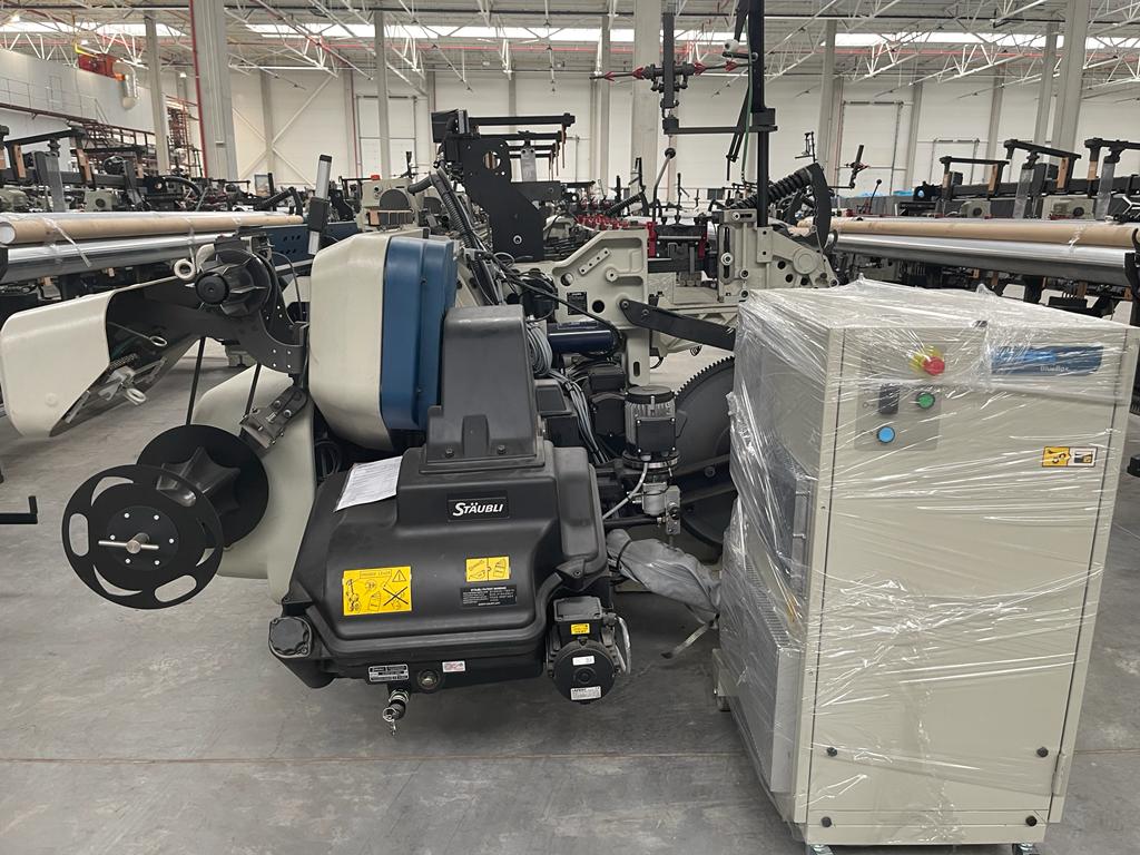 b00c4393-0b2a-4793-b250-32222e09fff5 b00c4393-0b2a-4793-b250-32222e09fff5