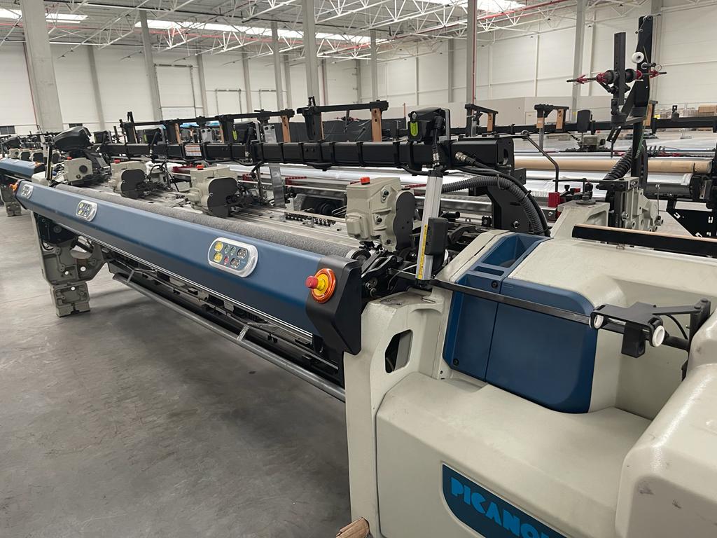 c4e05c94-2279-453e-886c-ab671b677e38 c4e05c94-2279-453e-886c-ab671b677e38