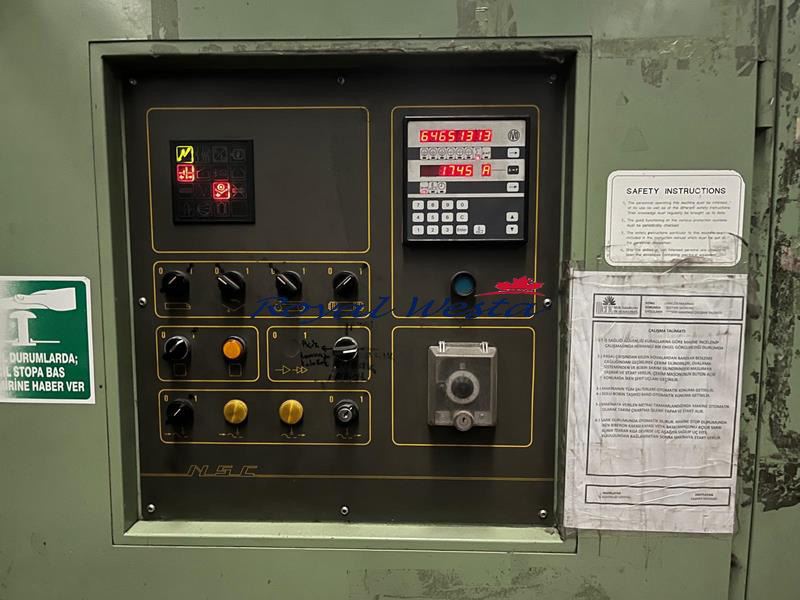 AA05090226ASComplete Worsted LineRoyalWesta (35) AA05090226ASComplete Worsted LineRoyalWesta (35)